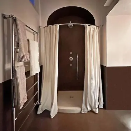 Royal Max Appartement *